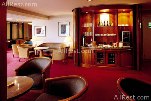 Hotel Le Meridien Etoile 14